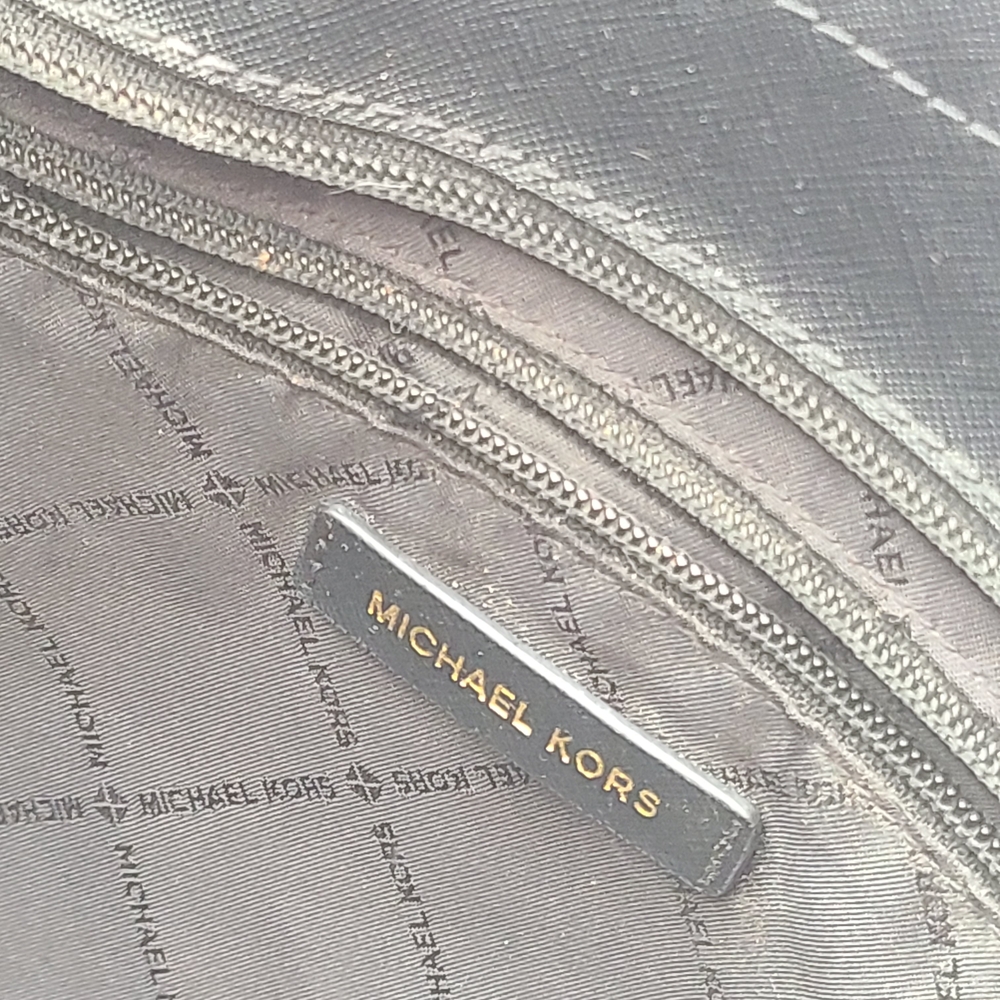 Michael Kors Black Tote Bag Purse - Picture 8 of 9